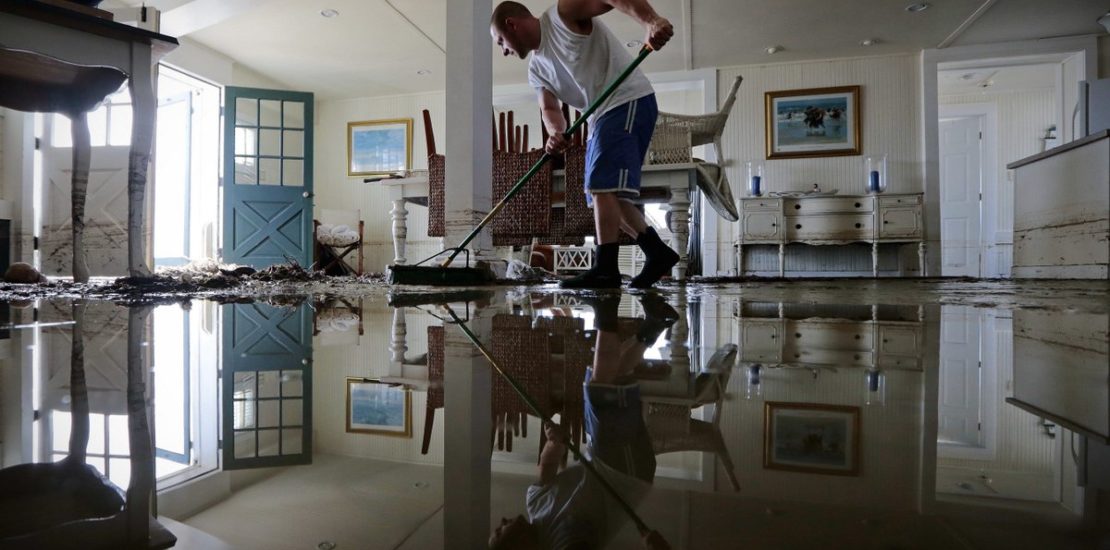 Flood Damage Restoration Greenvale